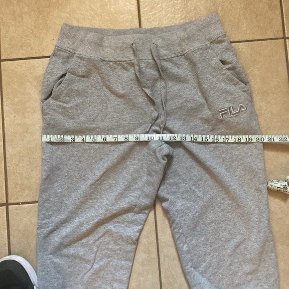 Fila joggers Size M - Picture 9 of 9